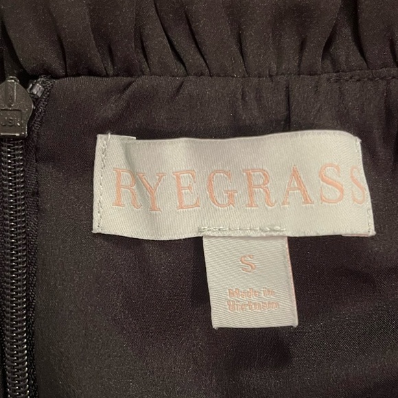 RyeGrass top sleeveless with tie waist and zip back Size S - Picture 6 of 8